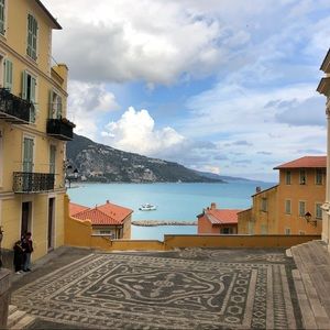 Meet your Posher, Justine